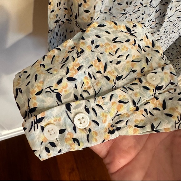 Equipment Femme Adalyn Women’s Silk Button Down Blouse Floral Pattern Office S - Picture 8 of 9
